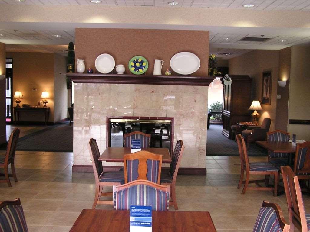 Hampton Inn & Suites Atlanta-Galleria Smyrna Ristorante foto