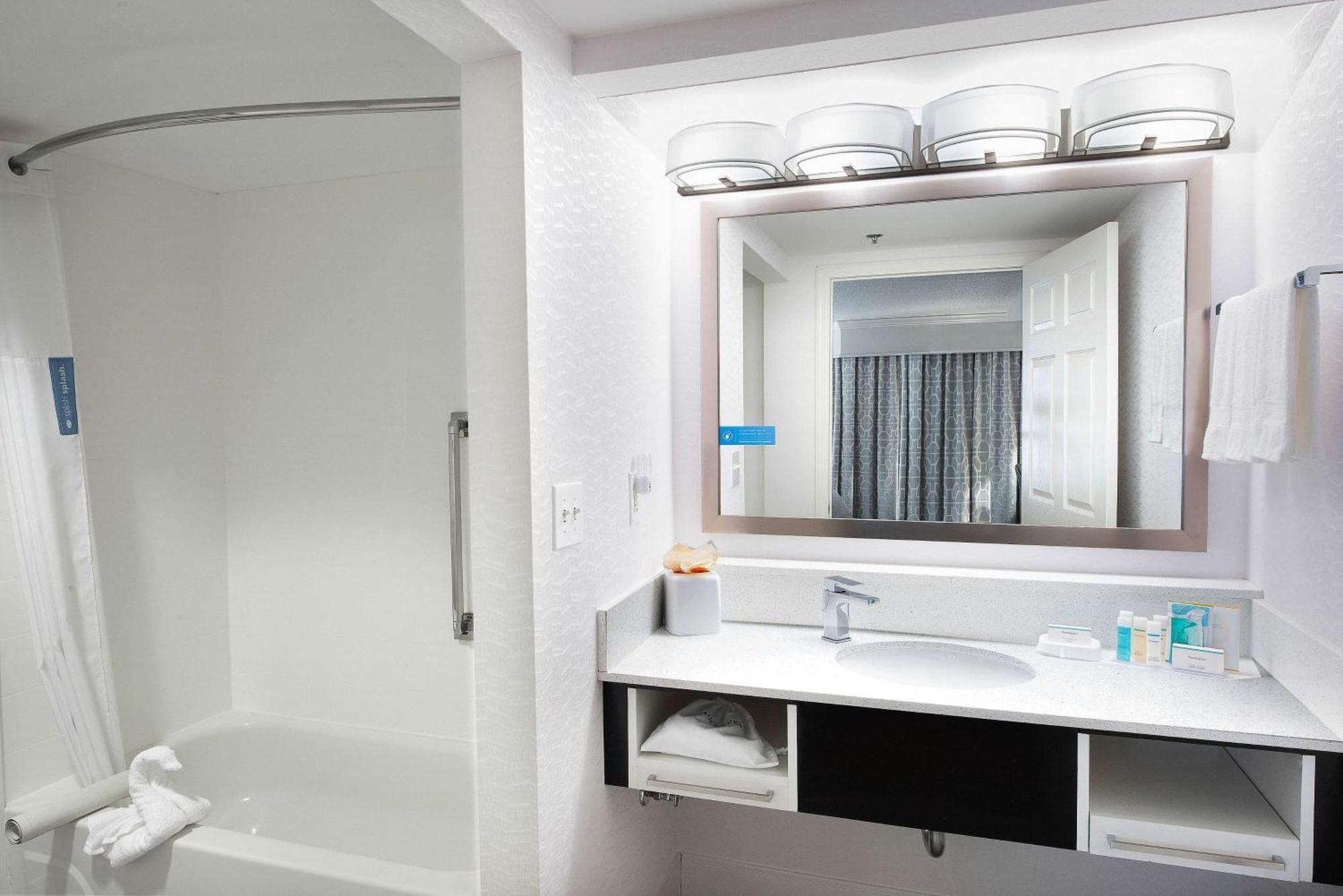 Hampton Inn & Suites Atlanta-Galleria Smyrna Esterno foto